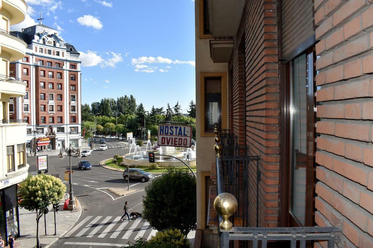 Hostal Oviedo Hotel Leon Exterior photo